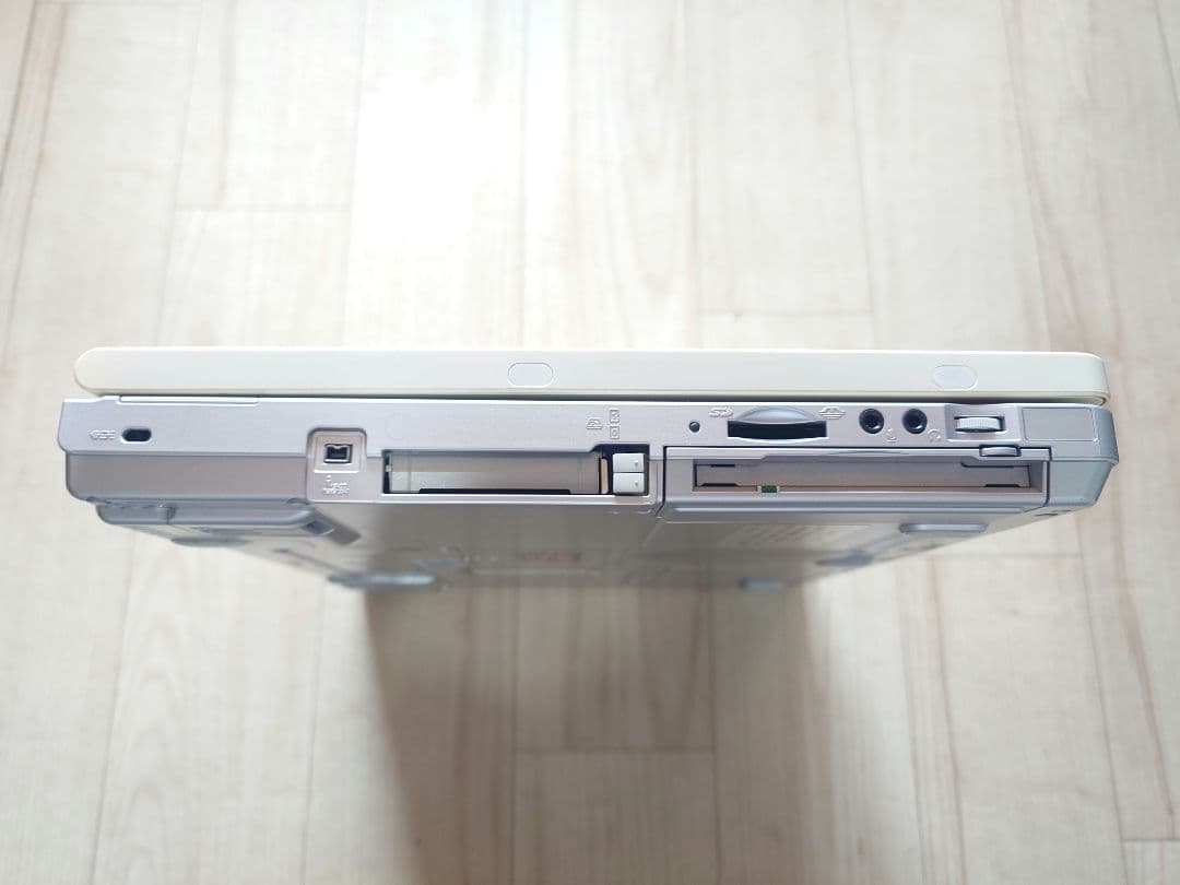 dynabook ホワイト