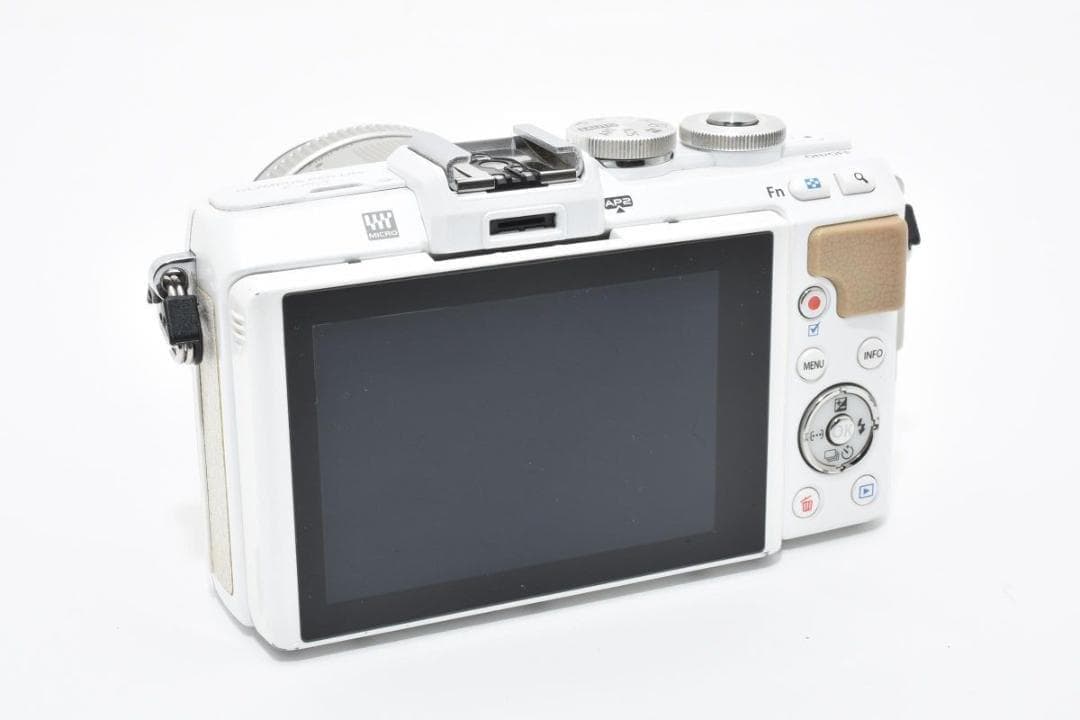 【箱付き】 OLYMPUS オリンパス Pen E-PL7 ミラーレス一眼カメラ