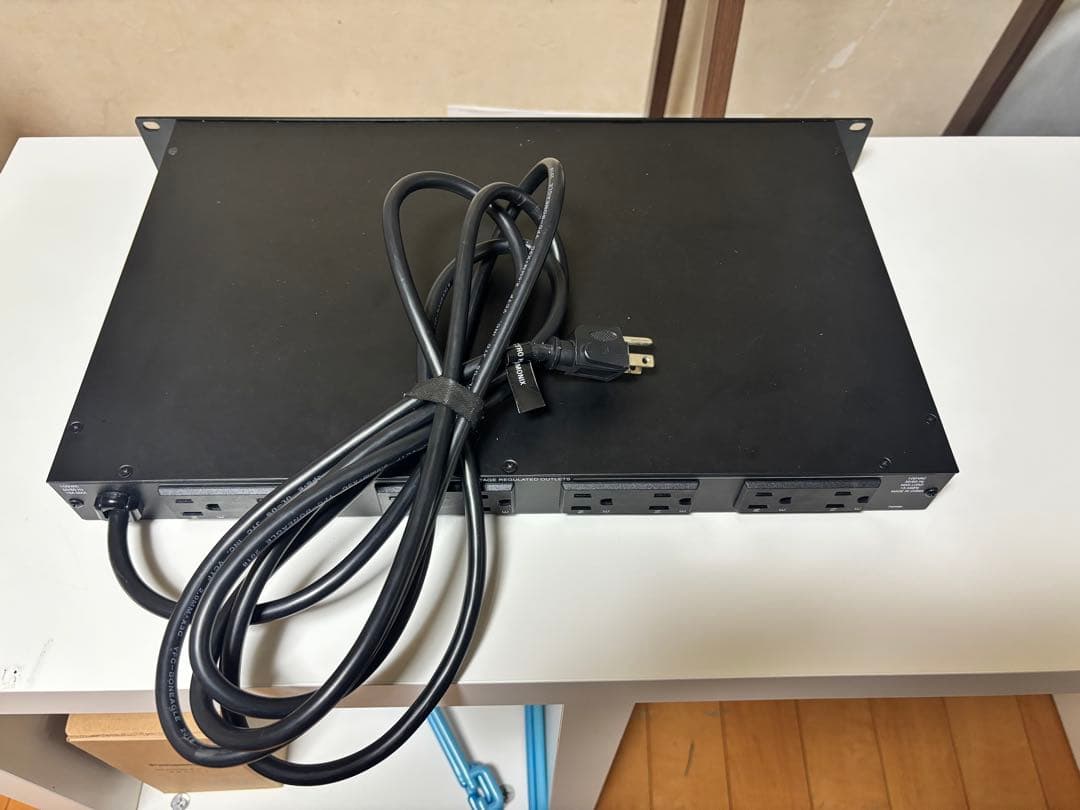 FURMAN M-8X AR J （日本国内仕様）100V安定化電源