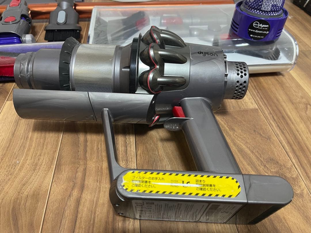 Dyson - ダイソン V10 (sv12) コードレス掃除機 付属品付