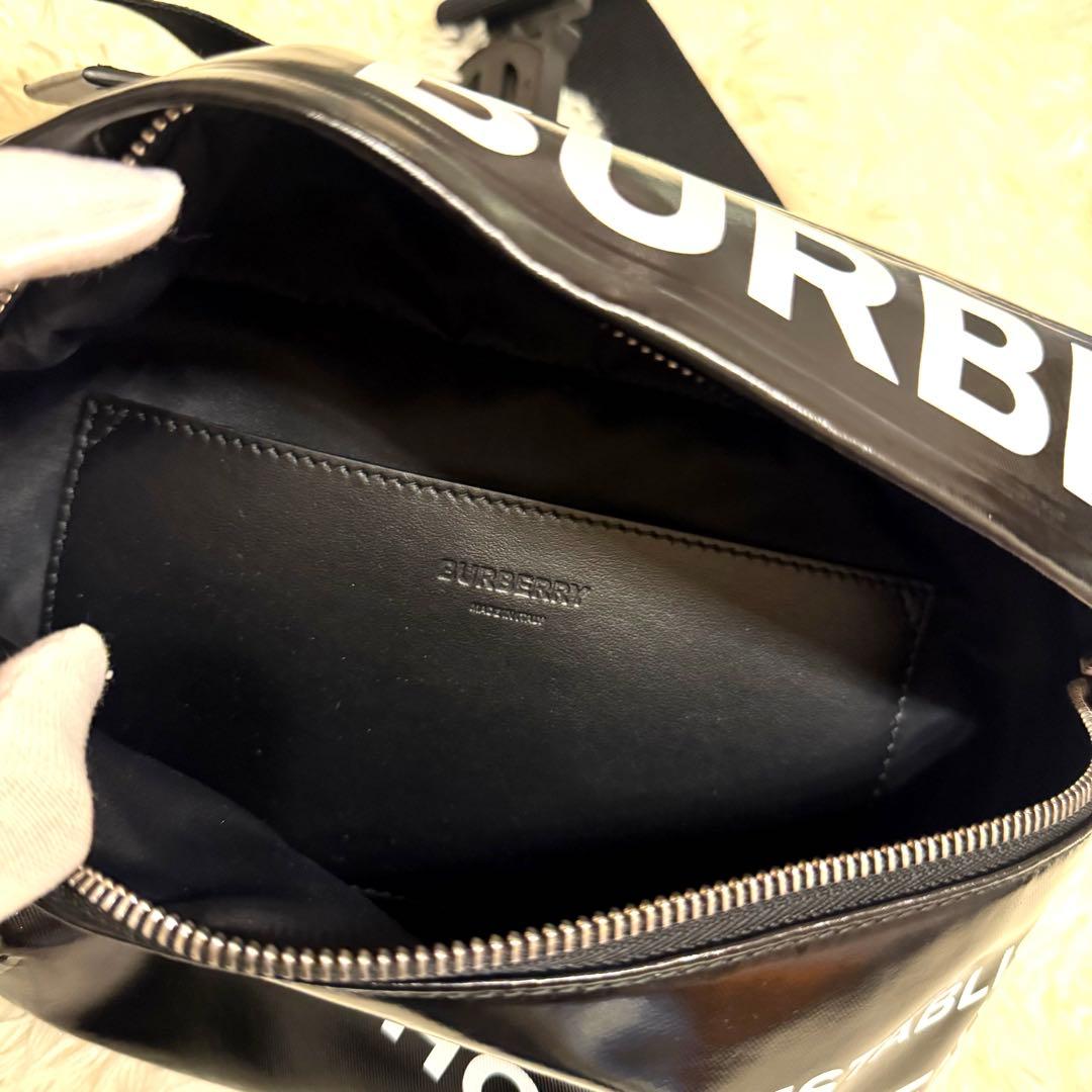 BURBERRY ショルダーバッグ ボディバッグ ブラック レザー ホースフェリ