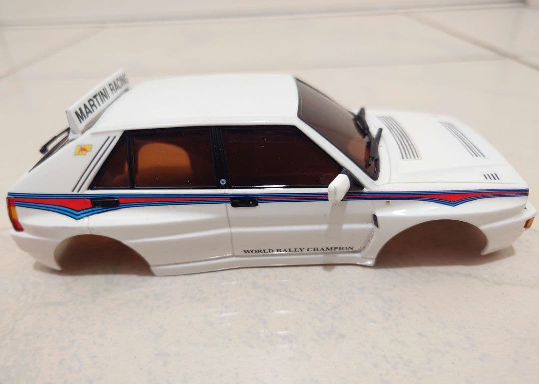 京商 MINI-Z ミニッツAWD用ボディ ランチアデルタ HF インテグラーレ