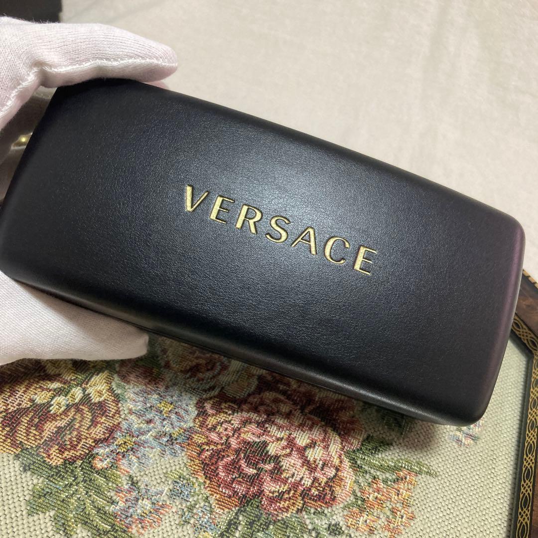 小物 versace MEDUSA RUNWAY SQUARED SUNGL