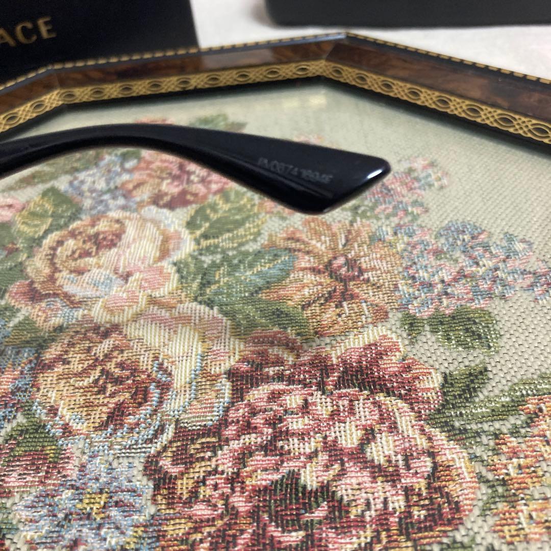 小物 versace MEDUSA RUNWAY SQUARED SUNGL