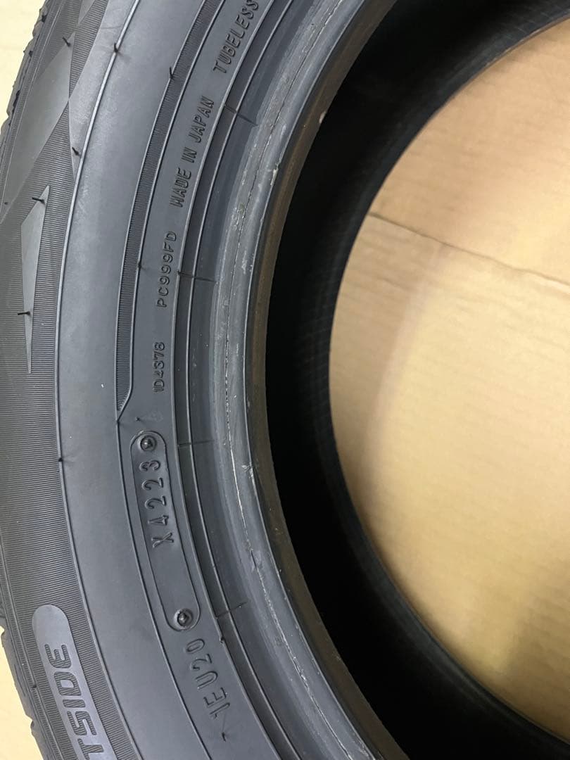 こーちゃん様中古② 送料込み　2本　RV505 205/60R16 92H