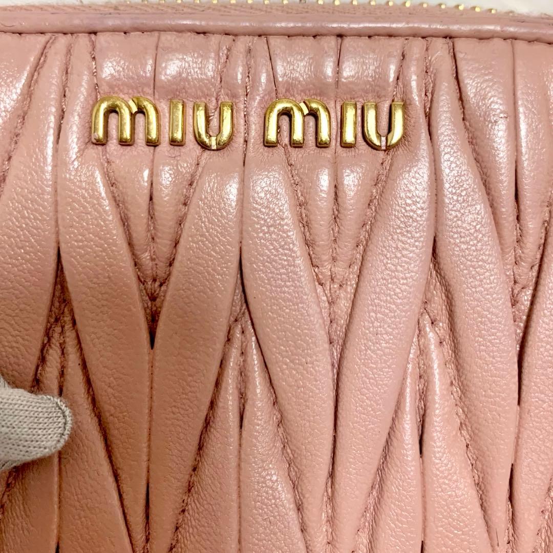 み*♡様 人気！miumiu ミュウミュウ　ケース　マテラッセ