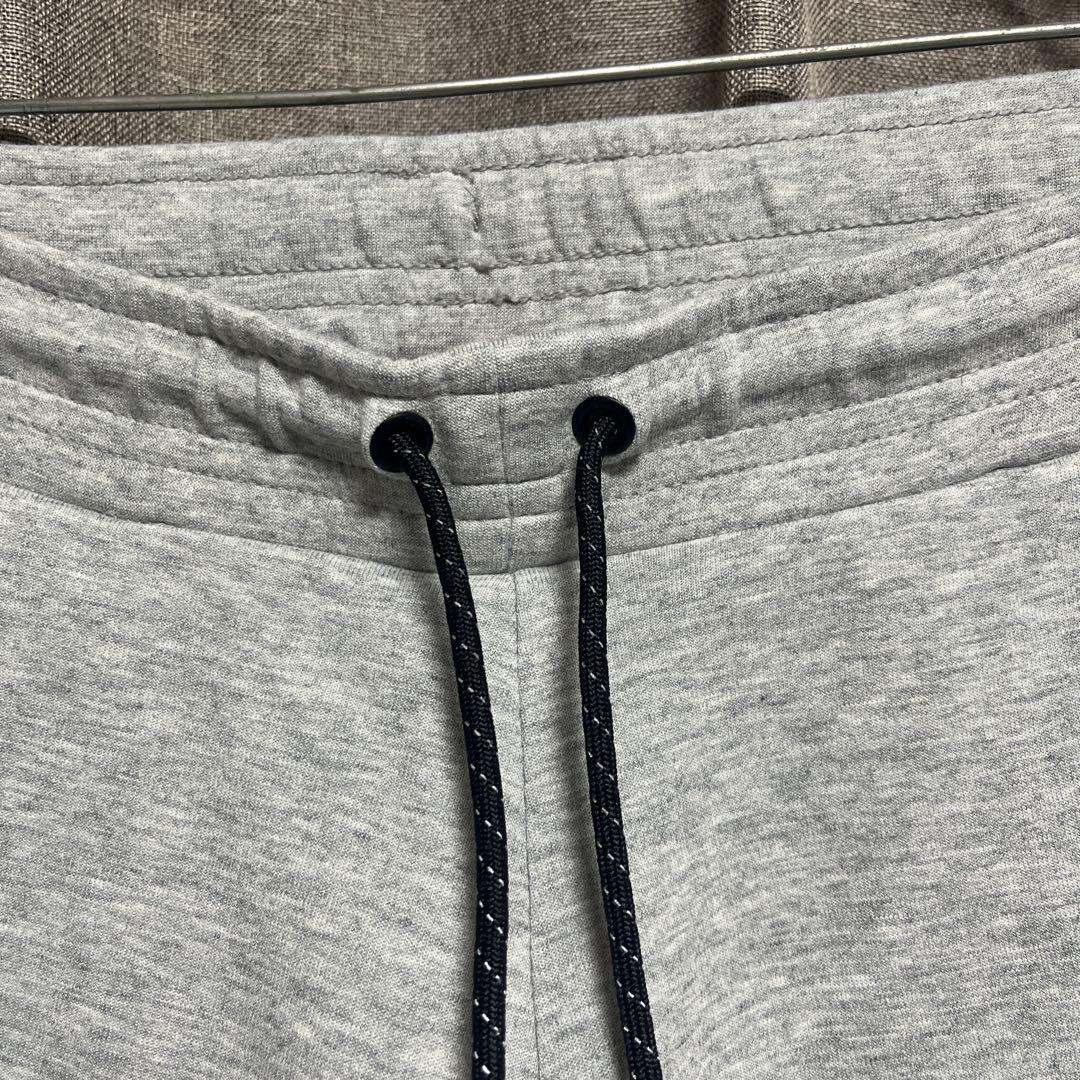 NIKE テックフリースパンツ　グレー　サイズＬ
