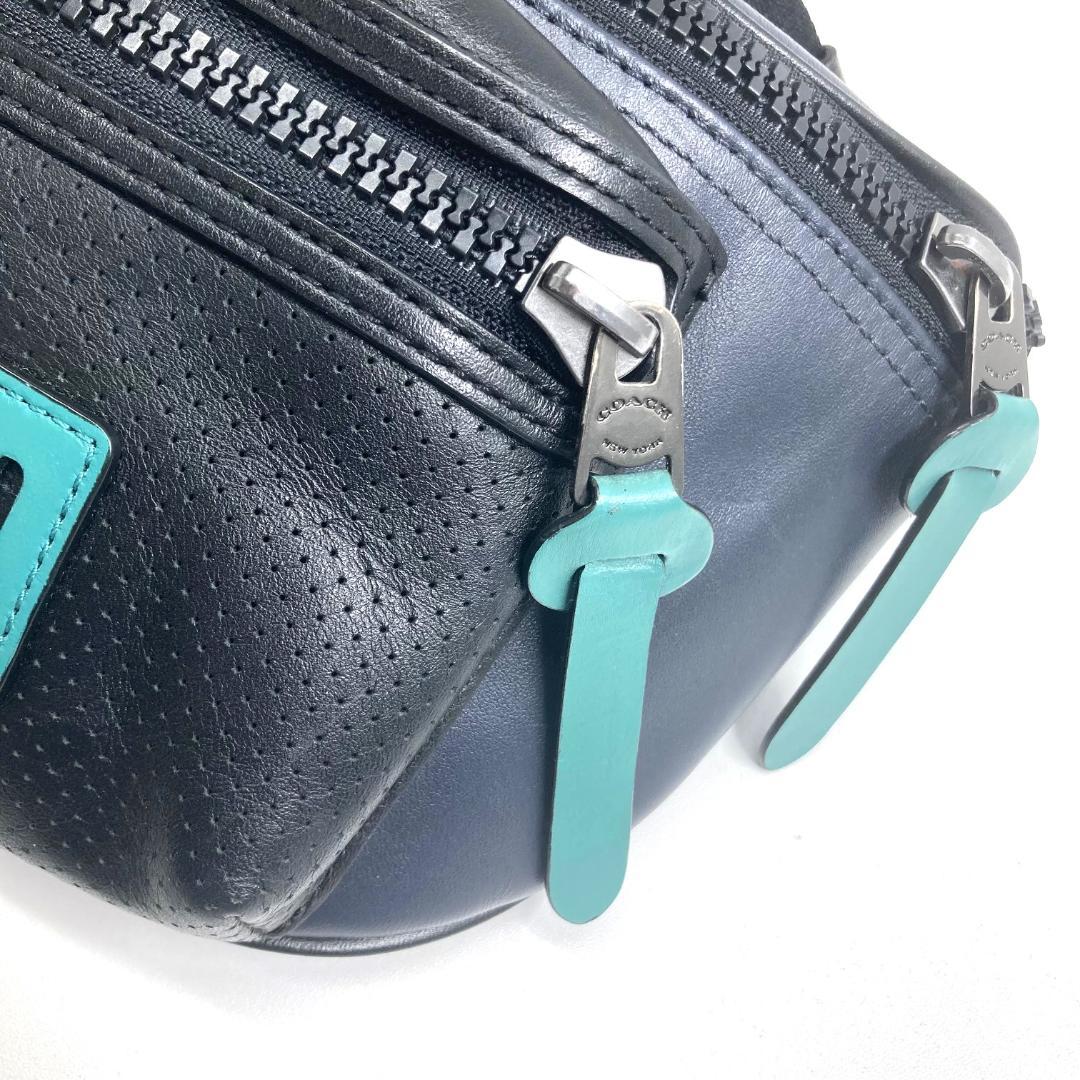 COACH コーチ ボディバッグ ウエストポーチ レザー　ブラック　ネイビー
