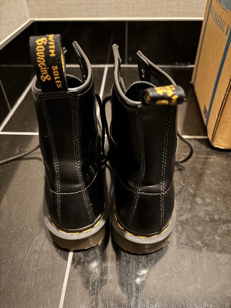 Dr. Martens 8ホール 24cm