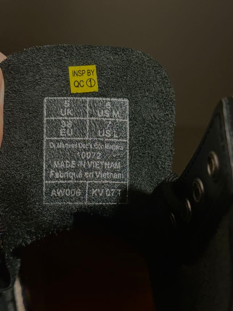 Dr. Martens 8ホール 24cm