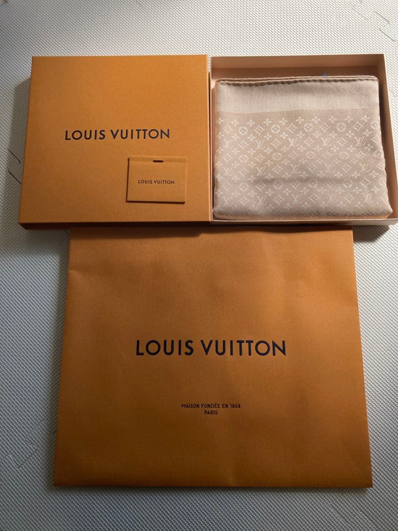LOUIS VUITTON シルクウール　ショール　ストール