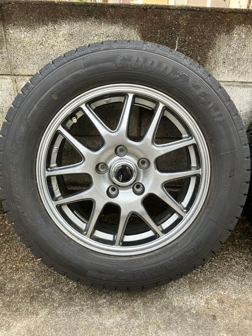 専用出品GOODYEARスタッドレスタイヤ美品215 60 R16セット
