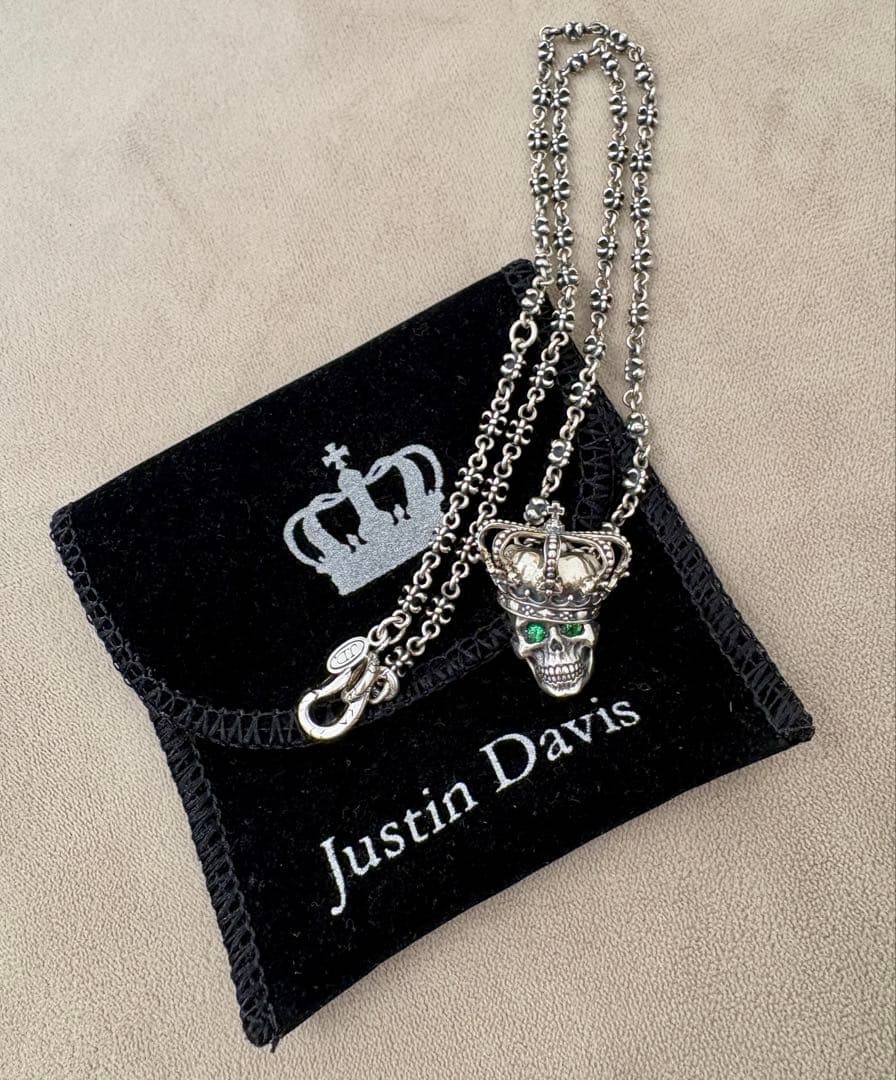 Justin Davis エッセンシャルスカルペンダント ネックレスチェーン