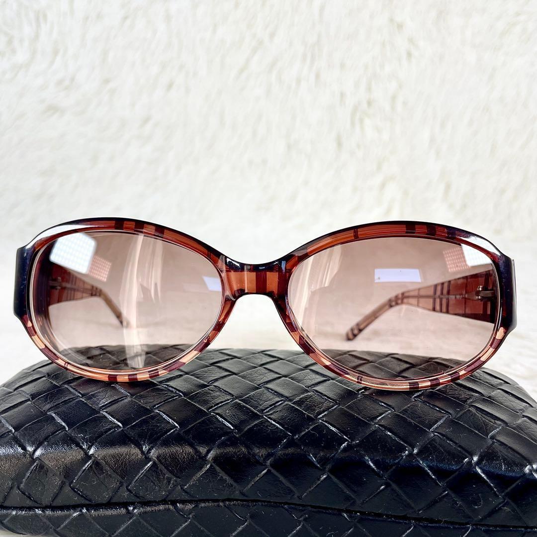 美品　BURBERRY　ノバチェック　B8463　ブラウンレンズ・フレーム