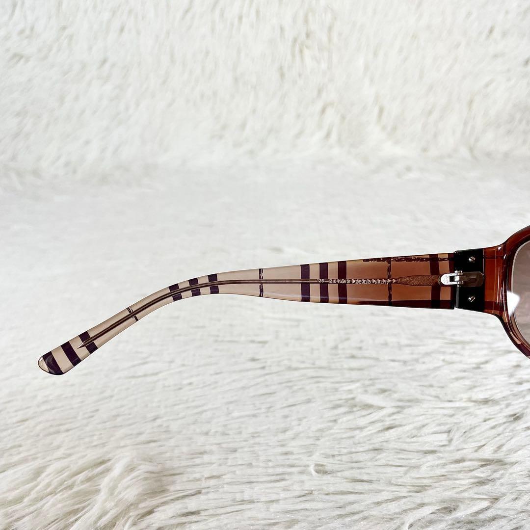 美品　BURBERRY　ノバチェック　B8463　ブラウンレンズ・フレーム
