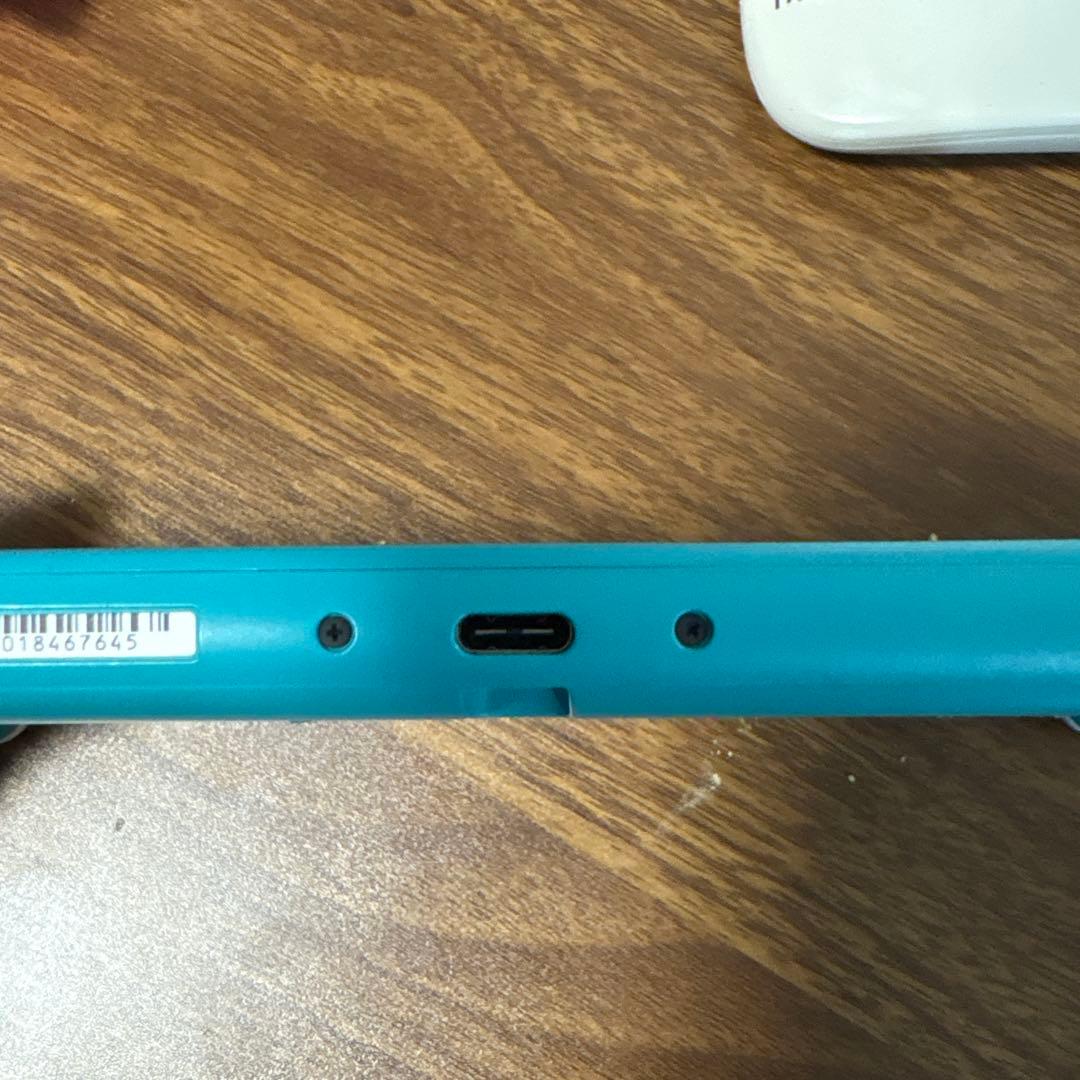 任天堂スイッチライト ターコイズ色