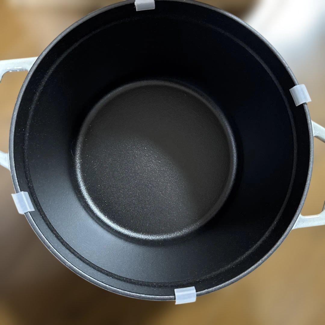 新品未使用　STAUB グランドココット　24cm カンパーニュ　　①