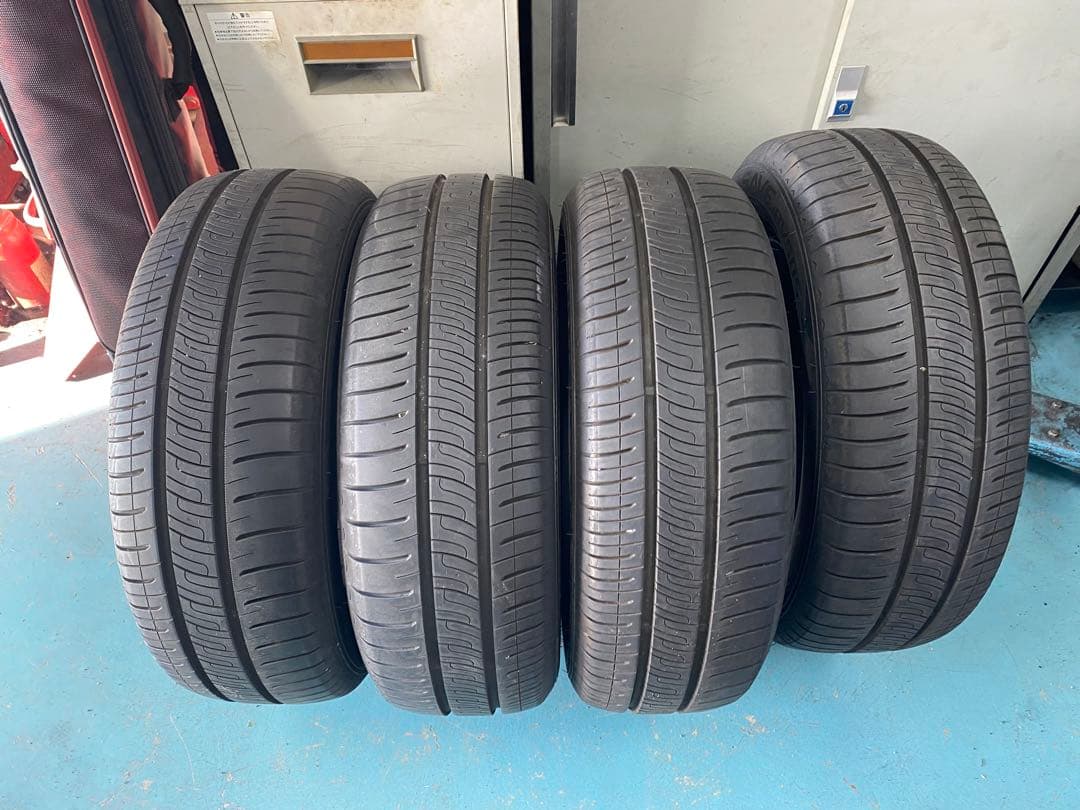 バリ溝　7ミリ　ダンロップ　エナセーブ　205/65R15 4本　日本製タイヤ