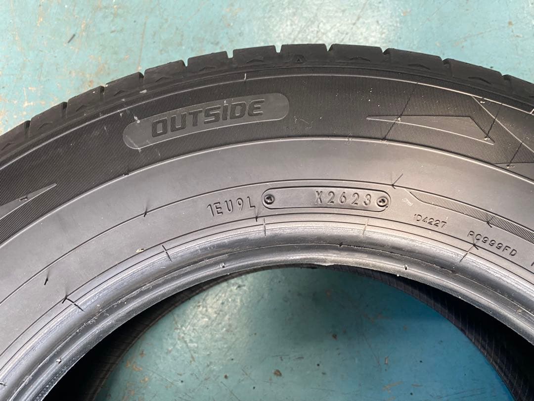 バリ溝　7ミリ　ダンロップ　エナセーブ　205/65R15 4本　日本製タイヤ