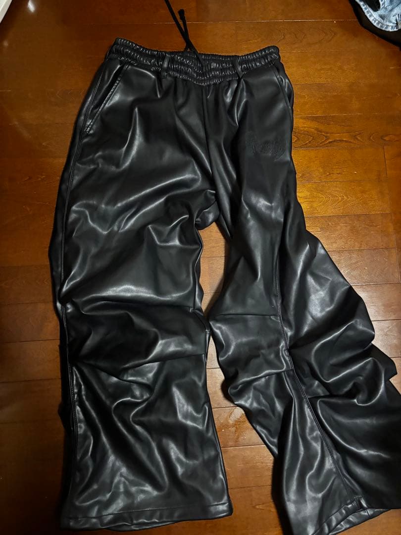amnjx BLACKROSE トラックパンツ フェイクレザー　平本蓮