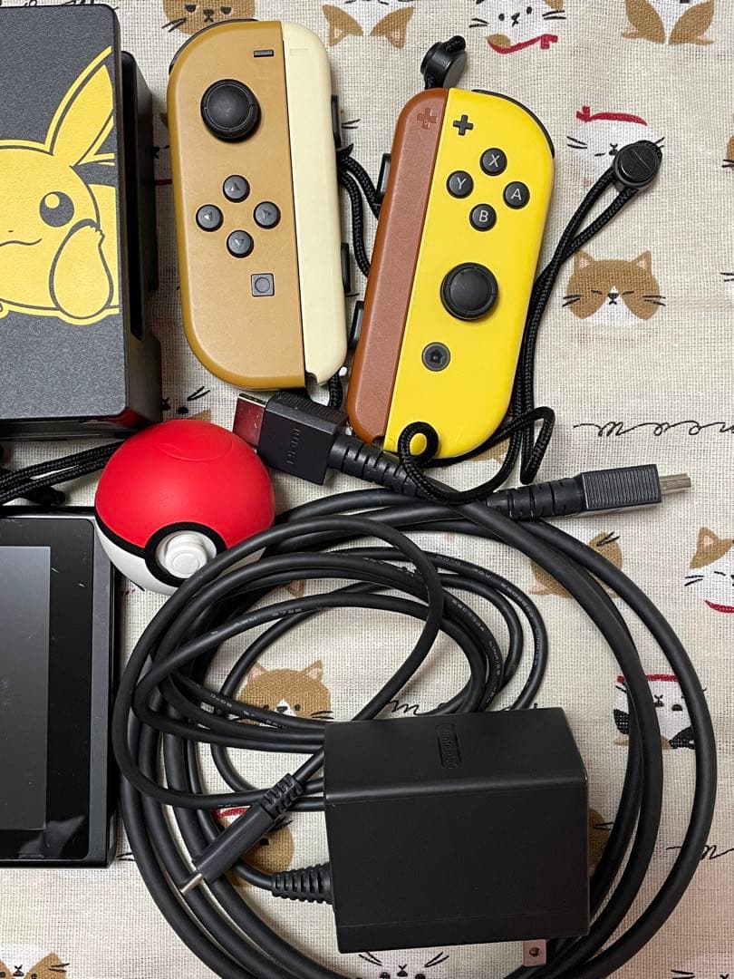 Nintendo Switch ピカチュウ・イーブイデザイン 本体