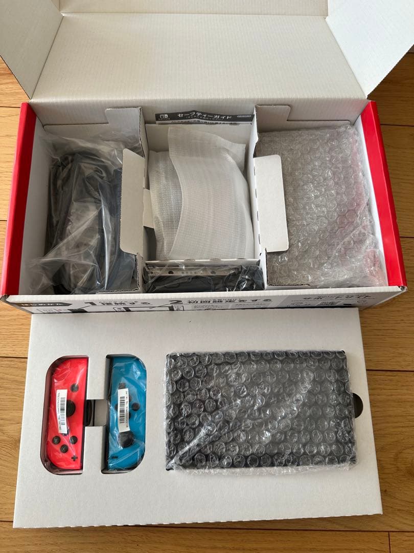Nintendo Switch 本体（2017年製）+ Joy-Conセット