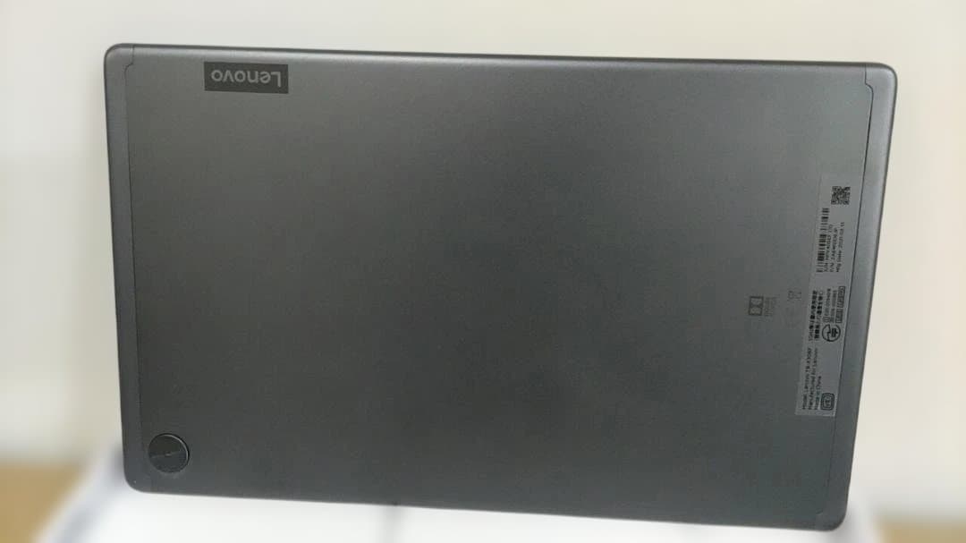 Lenovo Tab M10 HD 本体