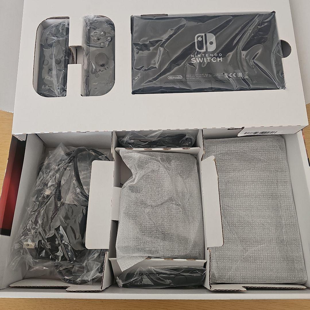 Nintendo Switch本体( 初期化済み)+充電スタンド