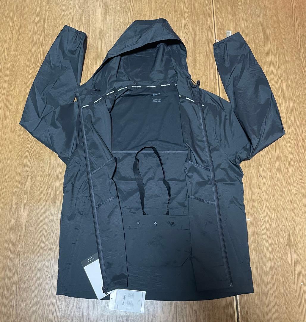 新品未使用　ナイキ　ウィンドランナー　長袖 フルジップ　撥水加工　UV加工　黒