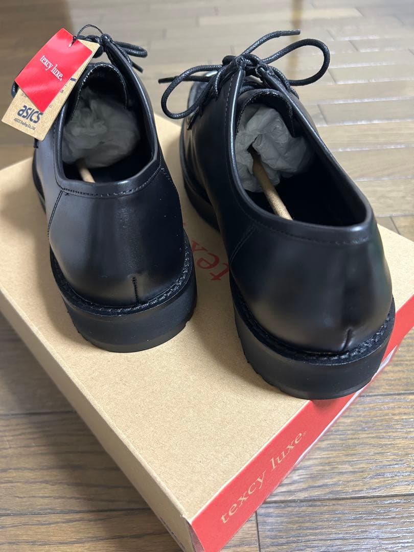 アシックス　texcy luxe 革靴　チロリアン　ローファー