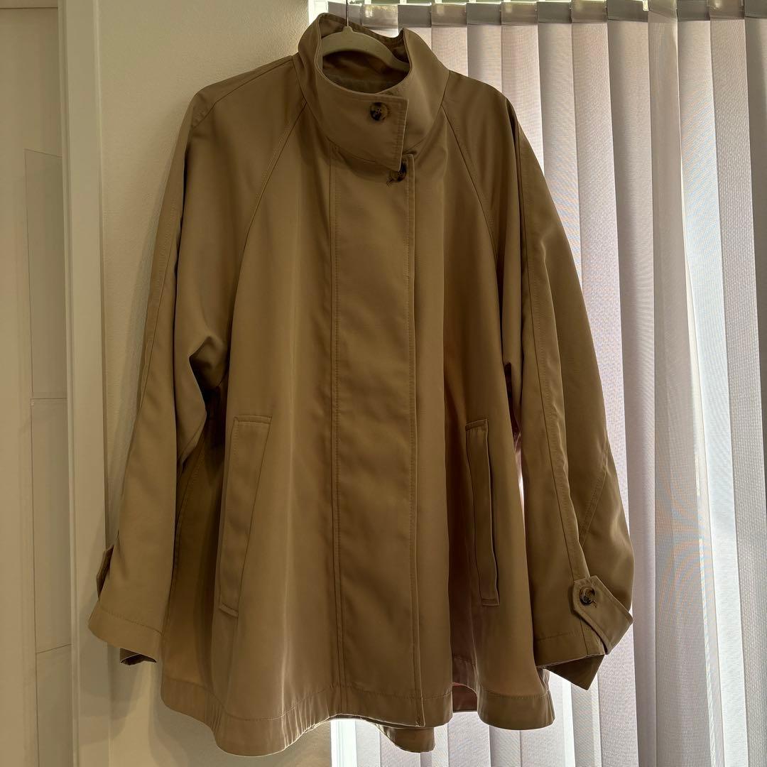 美品　SLOBEIENA テントラインショートコート
