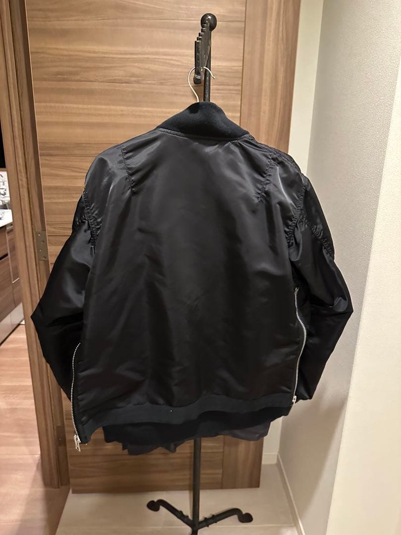 Sacai MA-1ドッキングジャケット