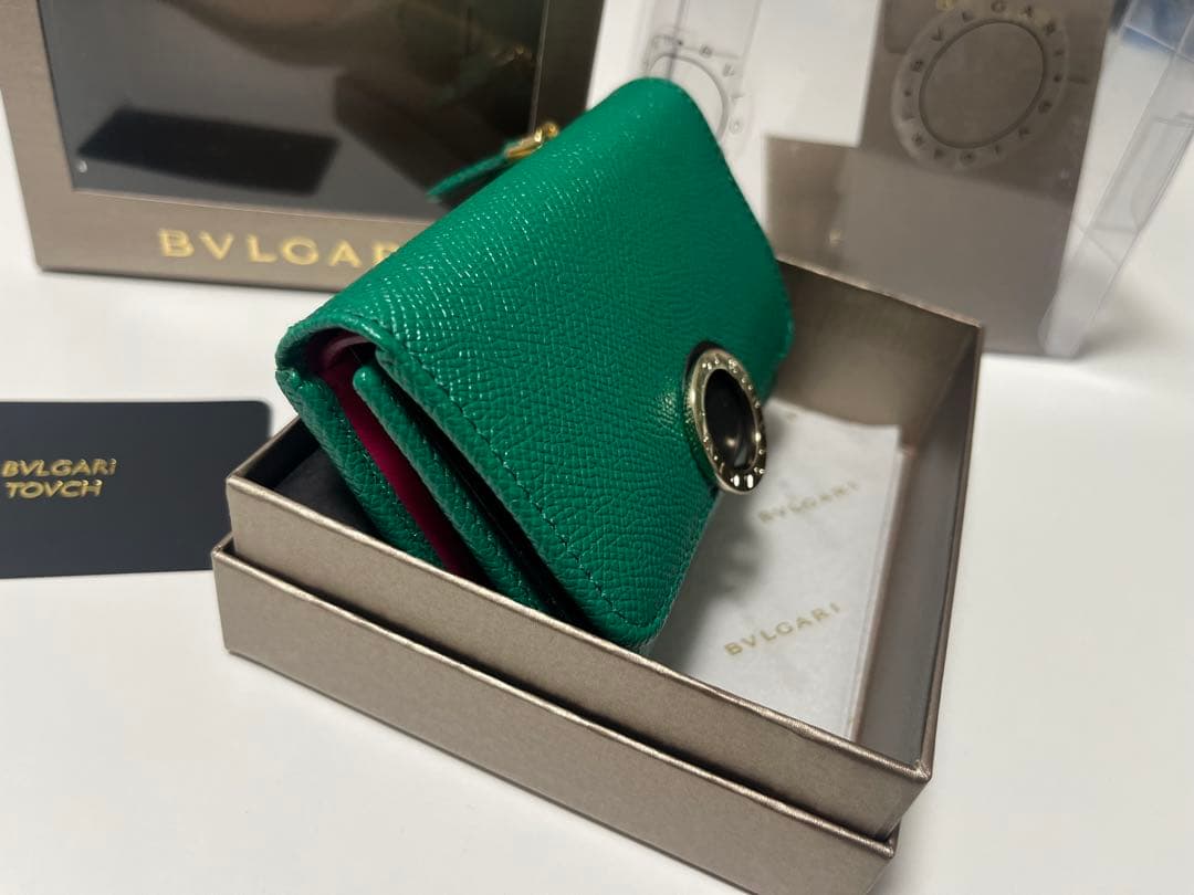 BVLGARI グリーンレザー 三つ折り財布