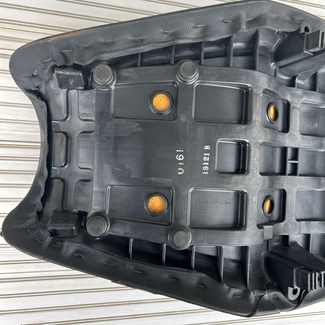 ZZR1400 純正シート 0201