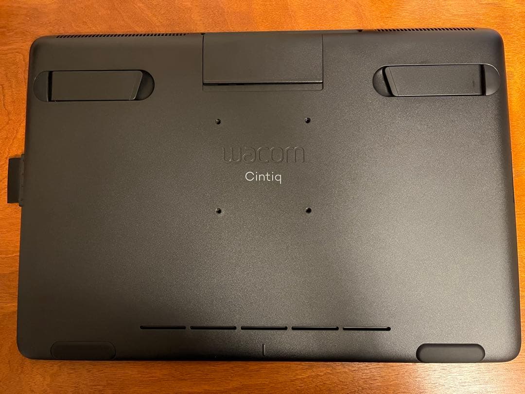 Wacom Cintiq 16 DTK1660K1D 1度のみ使用