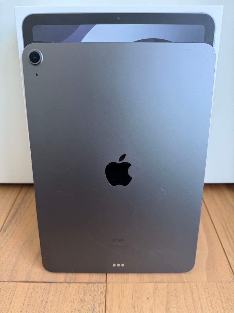 Apple iPad Air (第４世代) スペースグレー 本体