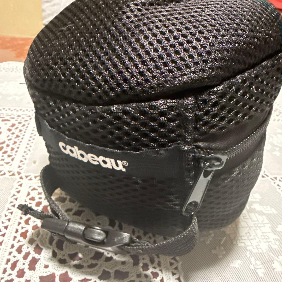 未使用　ネックピローCabeau Evolution Cool 専用バッグ付