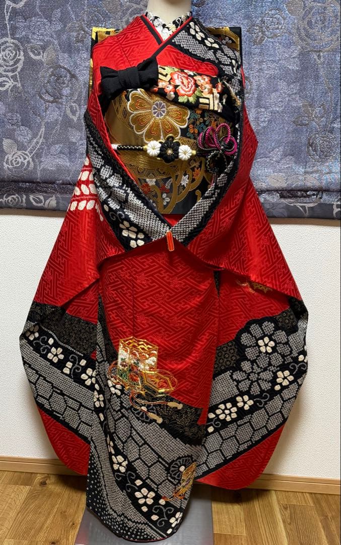 正絹振袖フルセット★金駒刺繍・絞り加工