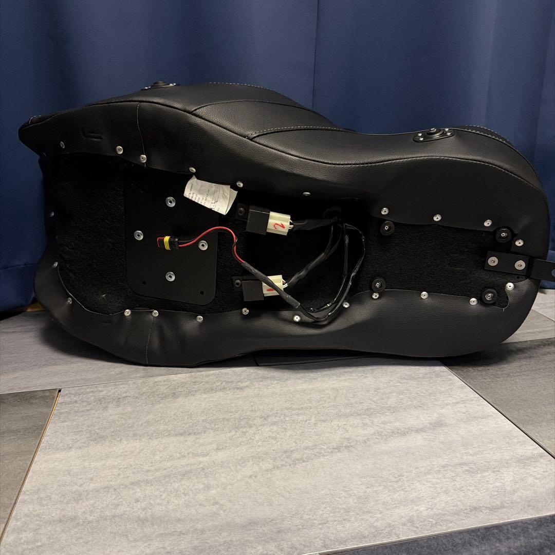 【Saddlemen】サドルマン　ロードソファシート　シートヒーター付き