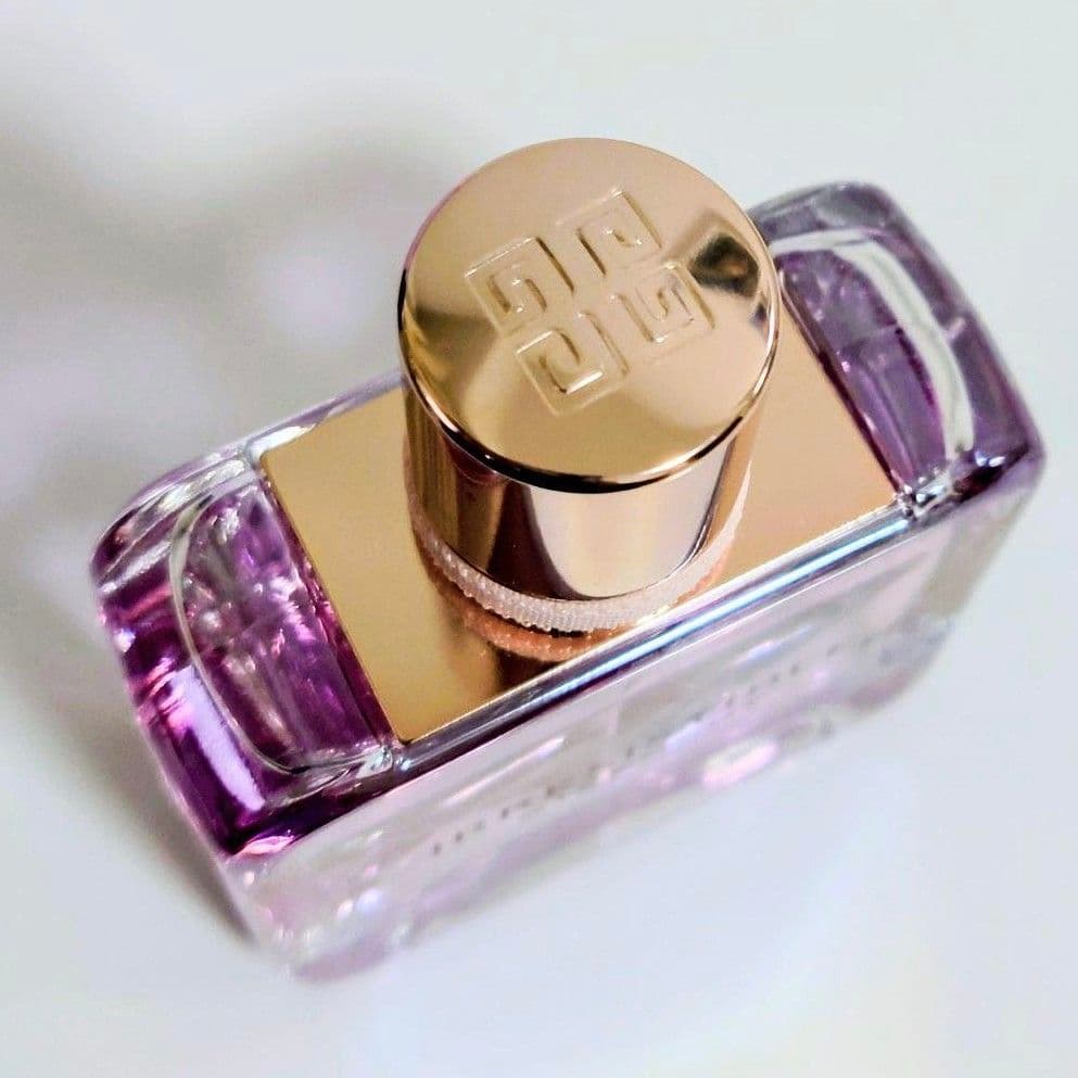 GIVENCHY イレジスティブル オーデパルファム ネクター (50mL)