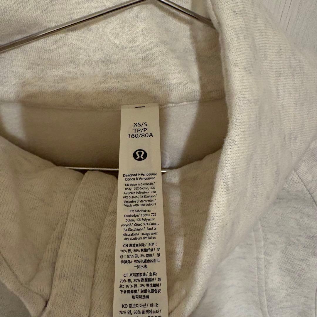 Scuba ファネルネックハーフジップ　lululemon ルルレモン