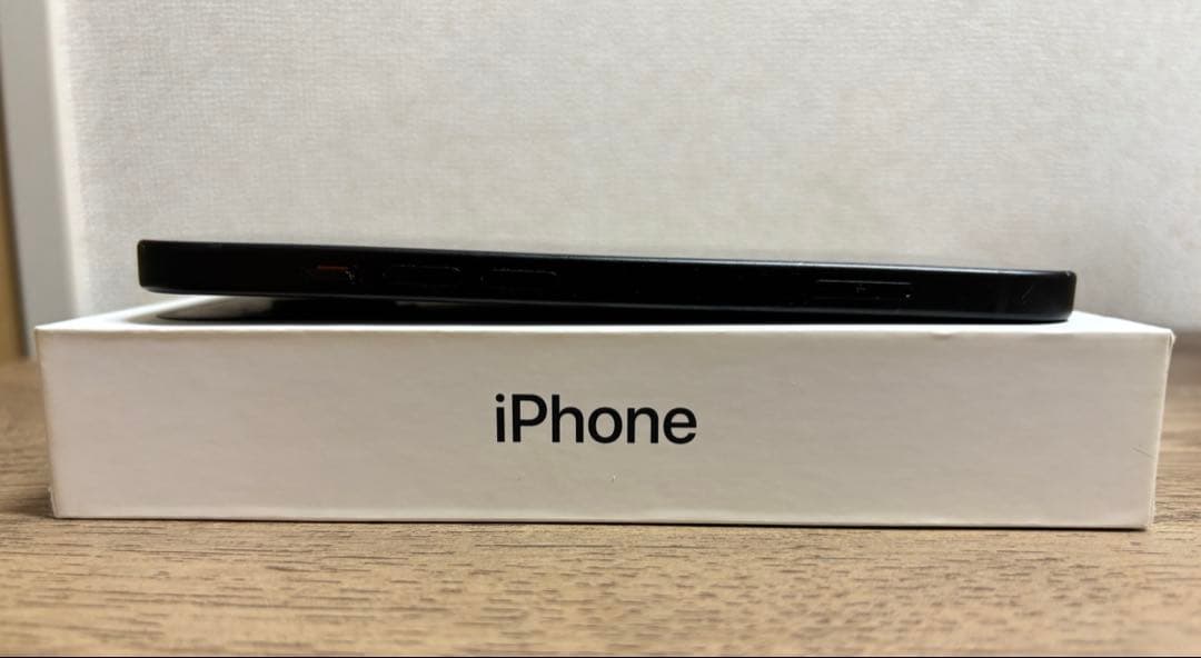 iPhone15 128GB ブラック SIMフリー 83% 箱有