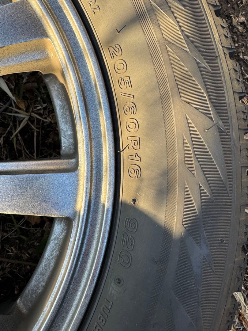205/60R16 タイヤ・ホイール4本セット（2023年製・溝たっぷり）