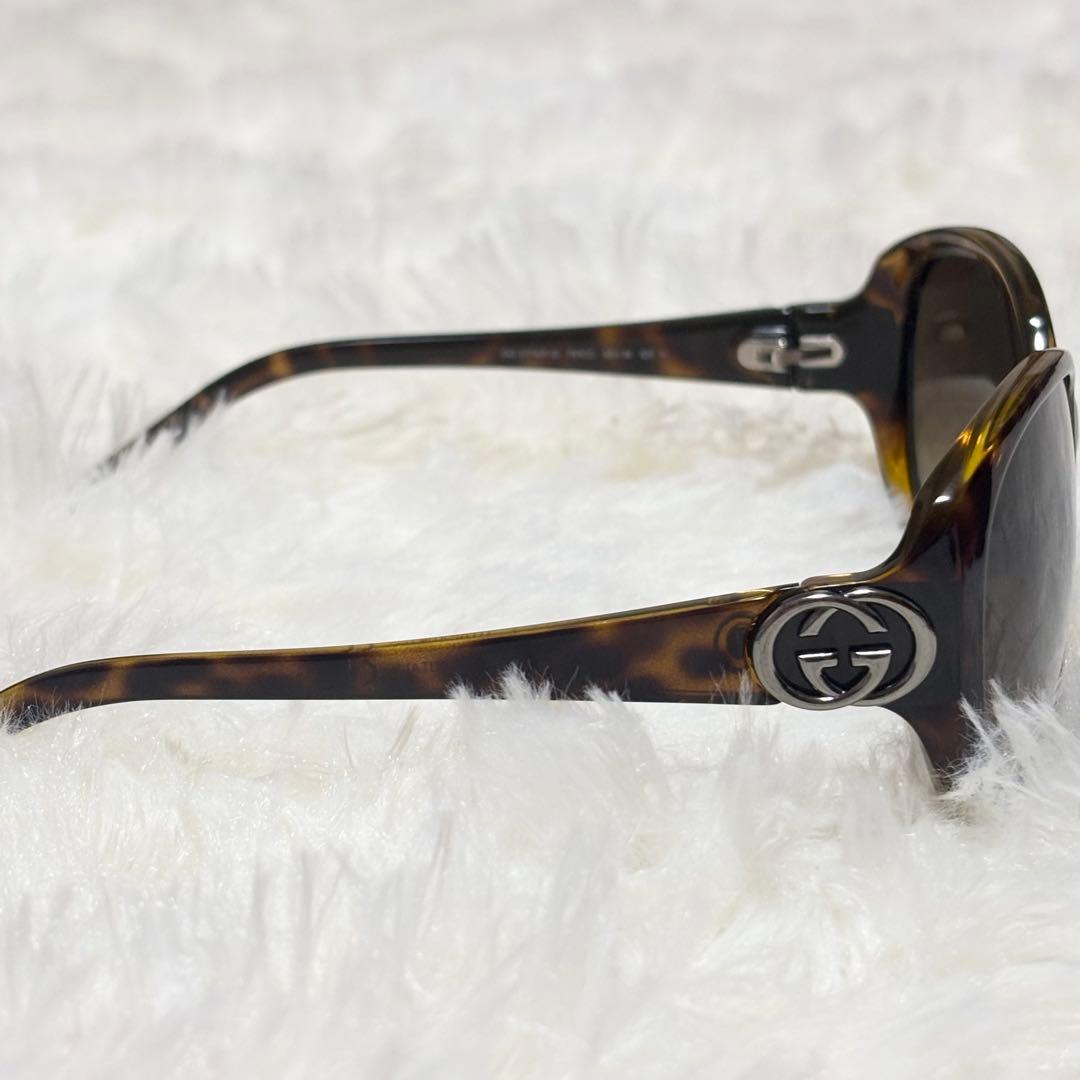 美品GUCCI グッチオーバルサングラスGG3174