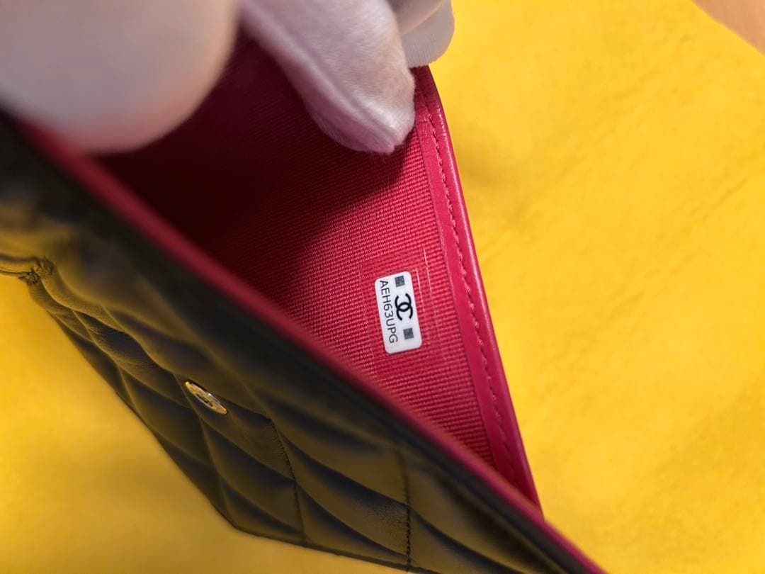 優‼️シャネル CHANEL 二つ折り財布 ハートココ ラムスキン