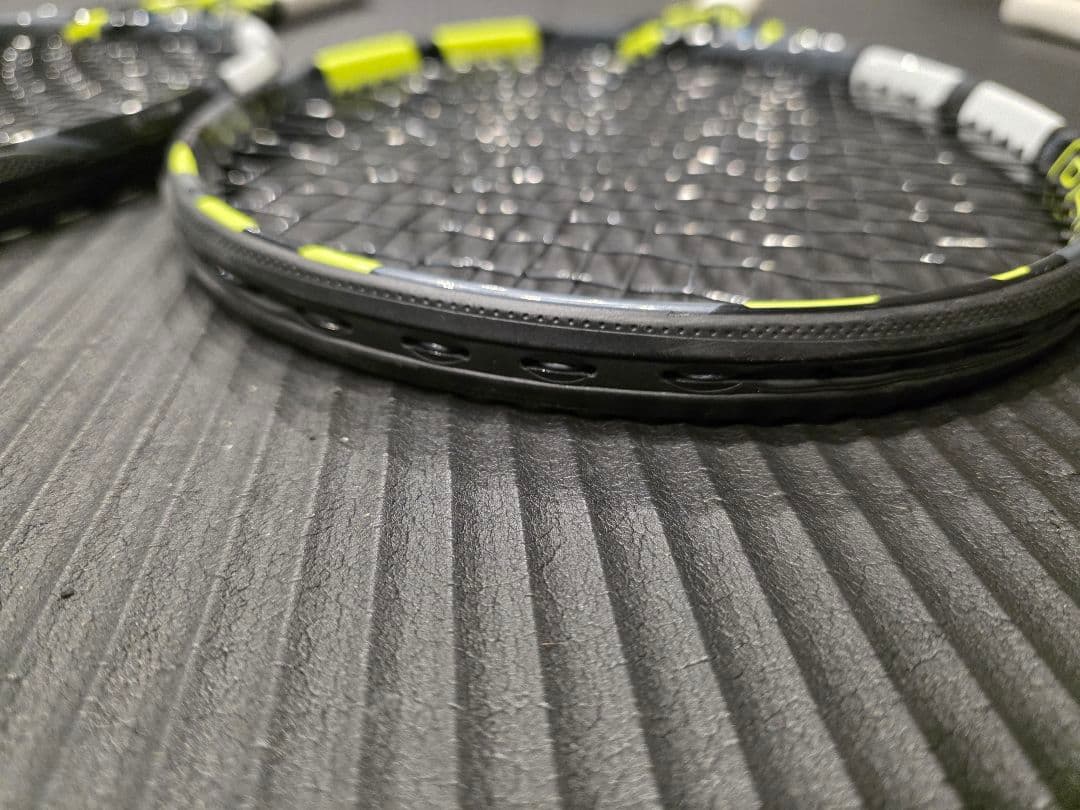 【3本セット】Babolat ピュアアエロ98 グリップ2