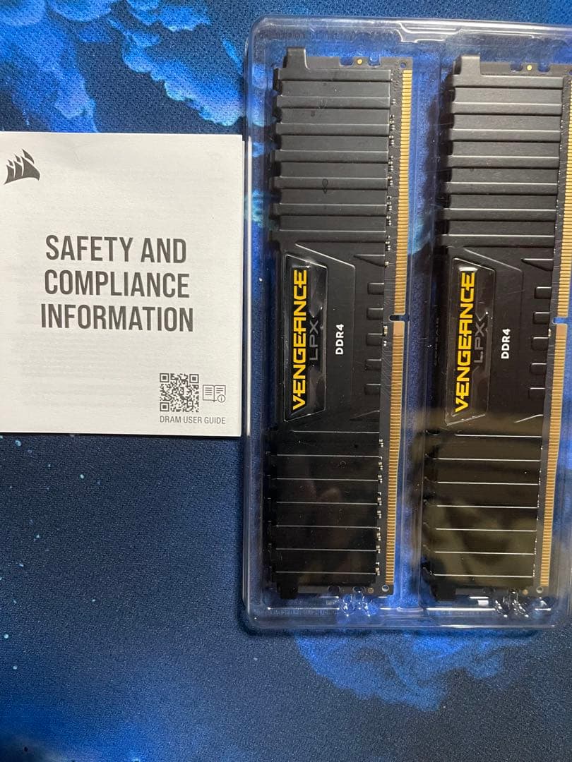 メモリー CORSAIR Vengeance LPX DDR4 32GB 3200MHz