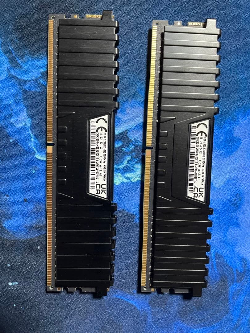メモリー CORSAIR Vengeance LPX DDR4 32GB 3200MHz