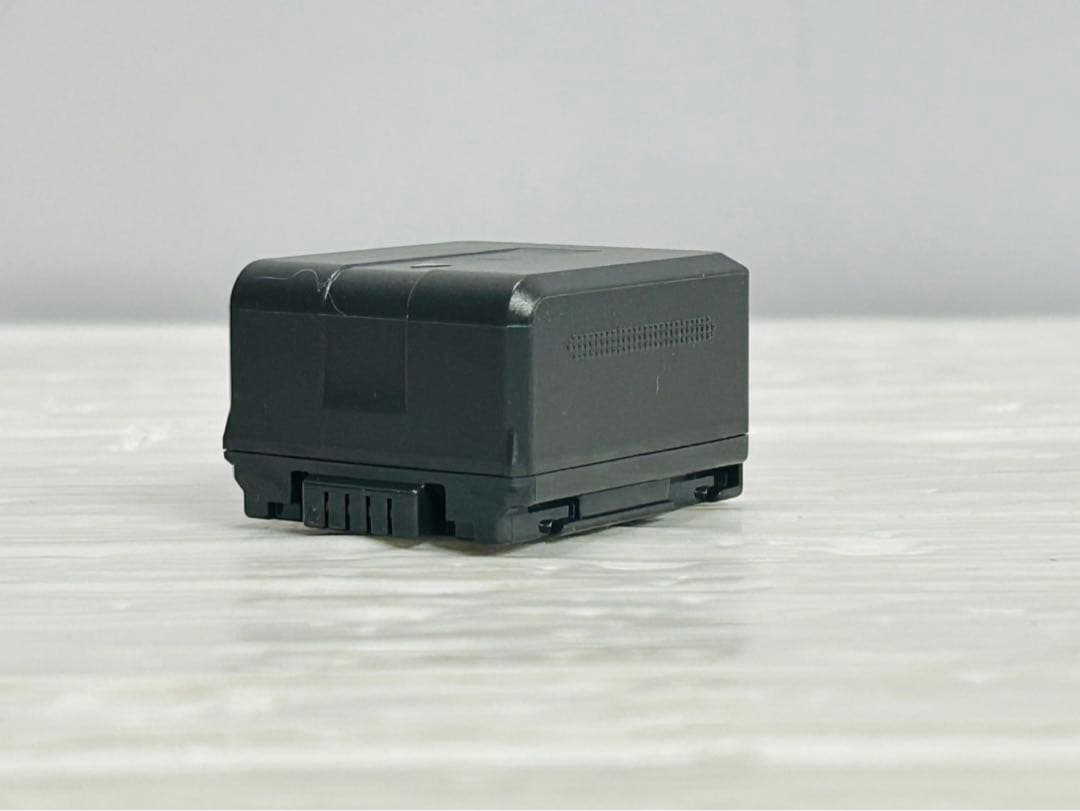 ★未使用品★ Panasonic VW-VBG130-K バッテリー　324