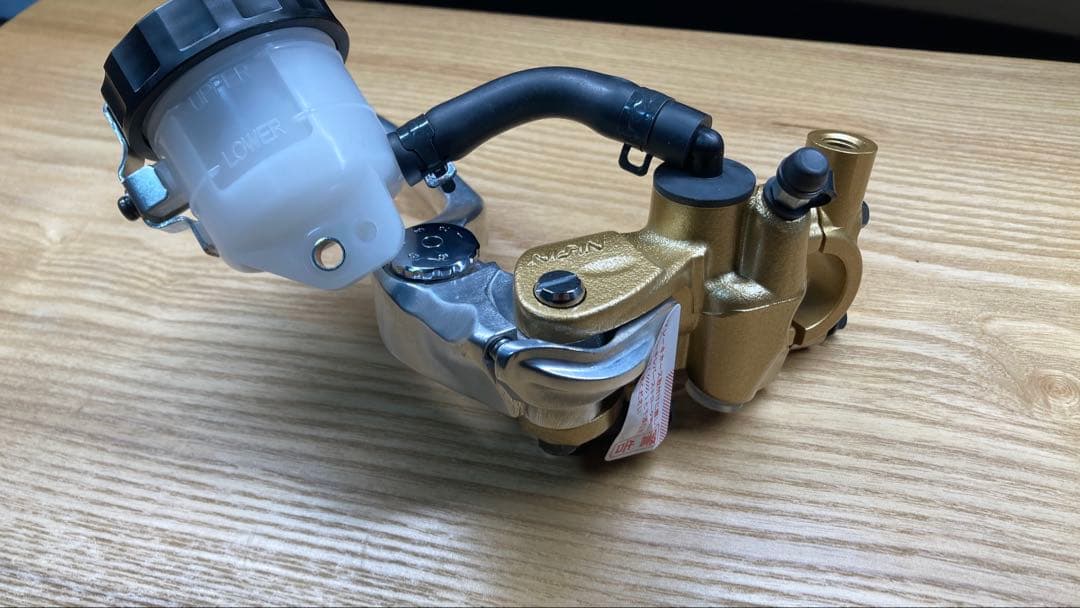 DAYTONA ラジアルブレーキマスターシリンダ19mm（横型5/8インチ相当）